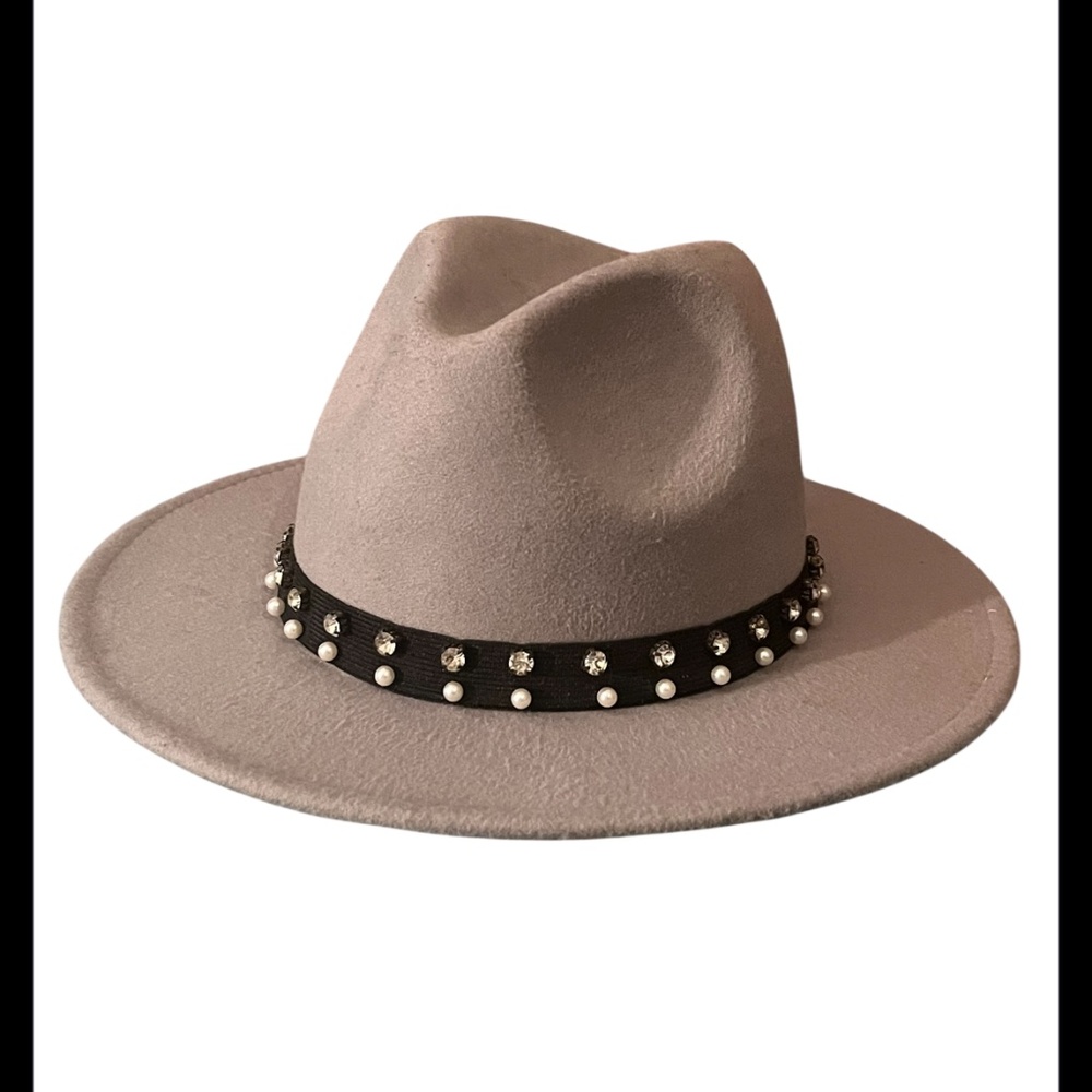 Gently used Marcus Adler hat